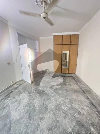 والٹن روڈ لاہور میں 3 کمروں کا 5 مرلہ مکان 80.0 ہزار میں کرایہ پر دستیاب ہے۔