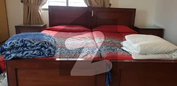 ایف ۔ 10 اسلام آباد میں 2 کمروں کا 8 مرلہ فلیٹ 1.45 لاکھ میں کرایہ پر دستیاب ہے۔