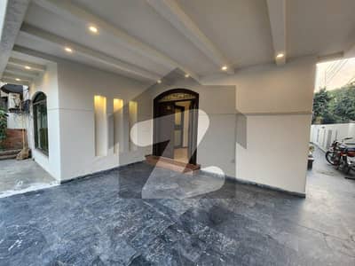 پنجاب کوآپریٹو ہاؤسنگ سوسائٹی لاہور میں 5 کمروں کا 10 مرلہ مکان 4.38 کروڑ میں برائے فروخت۔