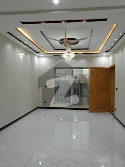 پی ایچ اے ایف آفیسرز ریزڈینسیا کوری روڈ,اسلام آباد میں 2 کمروں کا 8 مرلہ بالائی پورشن 80.0 ہزار میں کرایہ پر دستیاب ہے۔