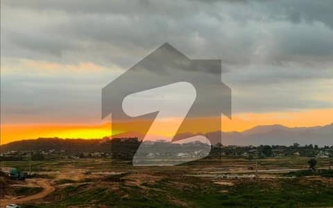 مارگلہ انکلیو مارگلہ ایونیو,اسلام آباد میں 5 مرلہ رہائشی پلاٹ 1.4 کروڑ میں برائے فروخت۔