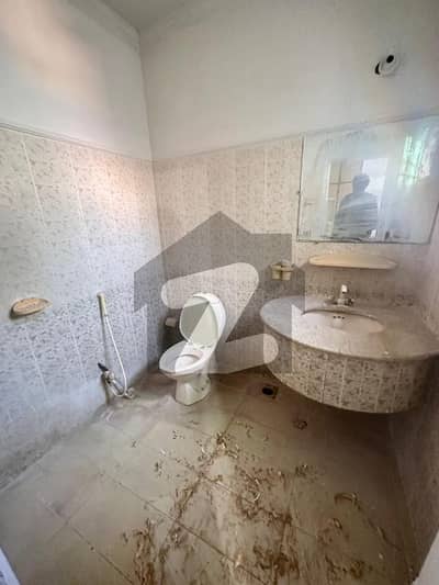 والٹن روڈ لاہور میں 3 کمروں کا 5 مرلہ مکان 80.0 ہزار میں کرایہ پر دستیاب ہے۔