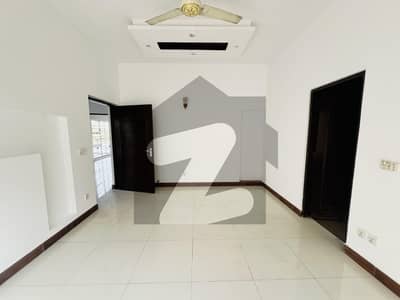 ONE KANAL UPPER PORTION LOWER LOCK FOR RENT