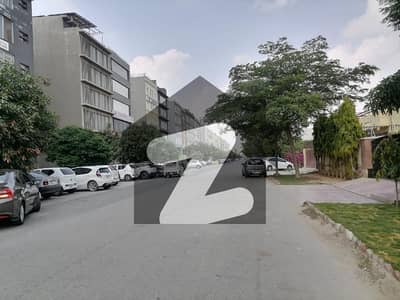 ڈی ایچ اے فیز 10 ڈیفنس (ڈی ایچ اے),لاہور میں 4 مرلہ پلاٹ فائل 1.3 کروڑ میں برائے فروخت۔