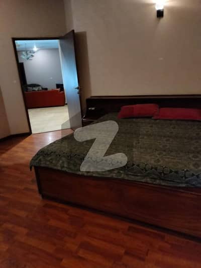 LUXURY LIVING | DHA PHASE 3 FURNISHED UPPER PORTION