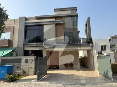 بحریہ آرچرڈ فیز 1 ۔ سدرن بحریہ آرچرڈ فیز 1,بحریہ آرچرڈ,لاہور میں 5 کمروں کا 10 مرلہ مکان 3.55 کروڑ میں برائے فروخت۔