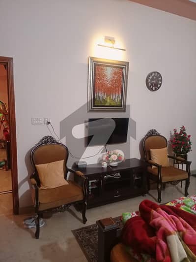 گلشنِ اقبال - بلاک 4 گلشنِ اقبال,گلشنِ اقبال ٹاؤن,کراچی میں 6 کمروں کا 10 مرلہ مکان 8.4 کروڑ میں برائے فروخت۔