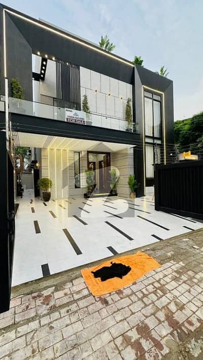 10 MARLA BRAND NEW LUXURY MODREN HOUSE FOR SALE IN SECTOR C PRIME LOCATION BAHRIA TOWN LAHORE 10 MARLA BRAND NEW LUXURY MODREN HOUSE FOR SALE IN SECTOR C PRIME LOCATION BAHRIA TOWN LAHORE