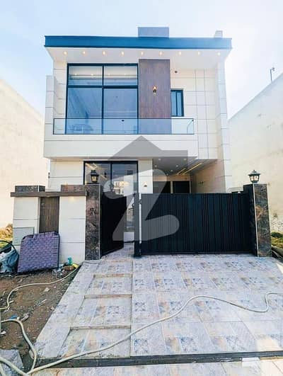 5 MARLA MODERN HOUSE FOR SALE IN DHA 6