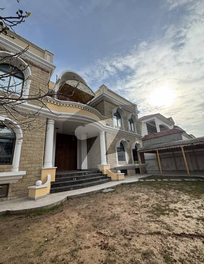 ایف ۔ 10 اسلام آباد میں 5 کمروں کا 2 کنال زیریں پورشن 4.5 لاکھ میں کرایہ پر دستیاب ہے۔