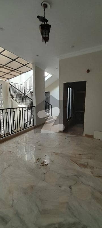 طارق بِن زیاد ہاؤسنگ سوسائٹی ملیر,کراچی میں 4 کمروں کا 10 مرلہ مکان 6.0 کروڑ میں برائے فروخت۔