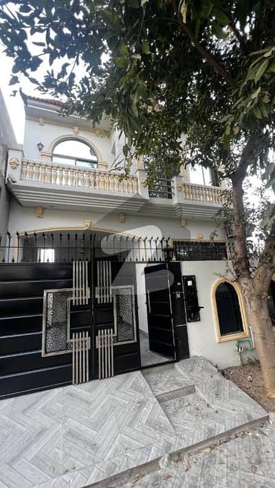 5 Marla Fully Furnished House availabe for rent in DHA 9 Town