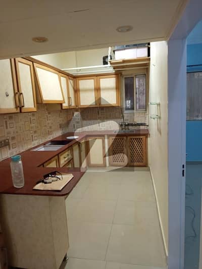 گلستانِِ جوہر ۔ بلاک 15 گلستانِ جوہر,کراچی میں 3 کمروں کا 7 مرلہ فلیٹ 2.15 کروڑ میں برائے فروخت۔