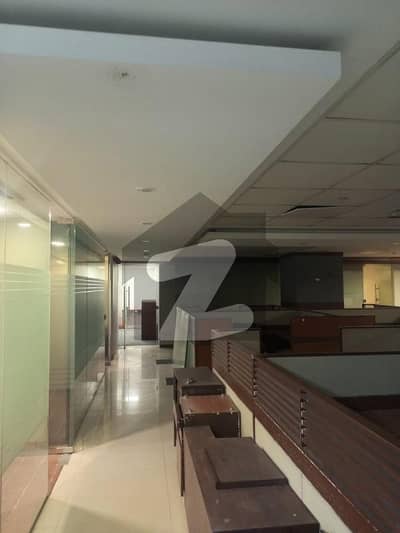 OFFICE AVAILABLE FOR RENT IN LUXURY BUILDING