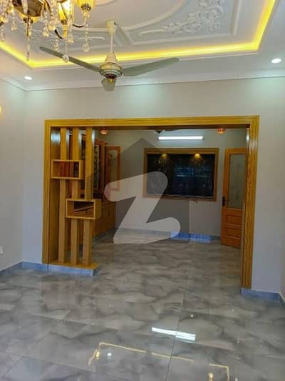 Size 40x80 Upper Portion For Rent In G-13