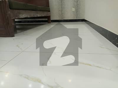 بحریہ ٹاؤن سیکٹر سی بحریہ ٹاؤن,لاہور میں 5 کمروں کا 12 مرلہ مکان 1.55 لاکھ میں کرایہ پر دستیاب ہے۔