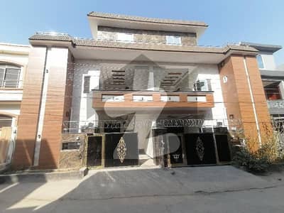 صنوبر سٹی اڈیالہ روڈ,راولپنڈی میں 4 کمروں کا 5 مرلہ مکان 1.65 کروڑ میں برائے فروخت۔