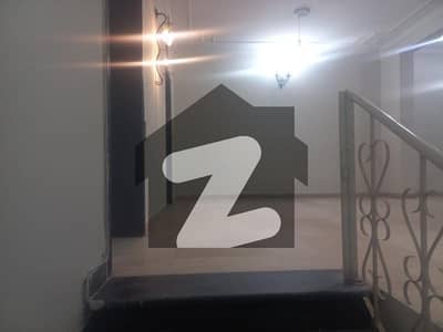 ای ۔ 11 اسلام آباد میں 3 کمروں کا 1 کنال زیریں پورشن 1.5 لاکھ میں کرایہ پر دستیاب ہے۔