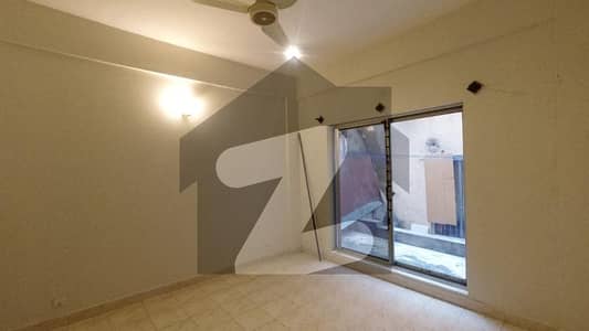 1 Kanal House For sale In Bahria Town Phase 8 - Safari Homes