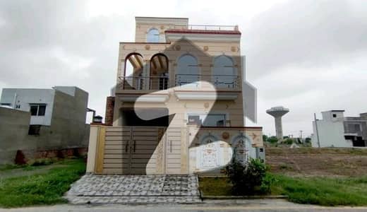 فضائیہ ہاؤسنگ سکیم فیز 2 - بلاک ڈی فضائیہ ہاؤسنگ سکیم فیزٹو,فضائیہ ہاؤسنگ سکیم,لاہور میں 4 کمروں کا 5 مرلہ مکان 1.55 کروڑ میں برائے فروخت۔