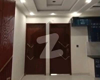 ناظم آباد 2 - بلاک اے ناظم آباد 2,ناظم آباد,کراچی میں 3 کمروں کا 5 مرلہ بالائی پورشن 1.6 کروڑ میں برائے فروخت۔