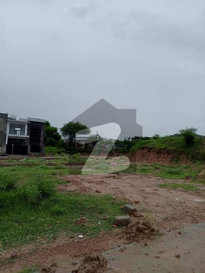 5 Marla Plot Available For Sale