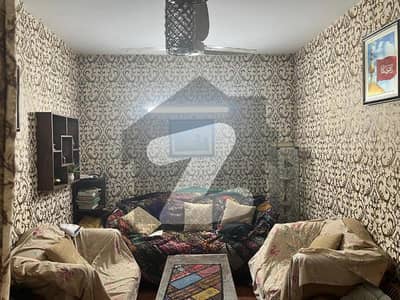 Flat Of 1600 Square Feet Available In Clifton - Block 4