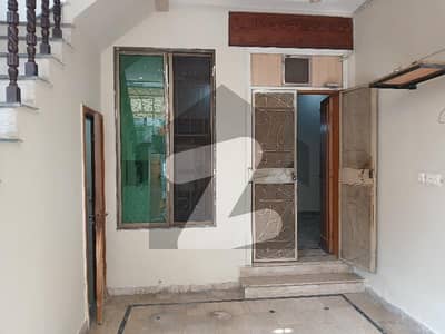 5marla house for sale in 3bad room TV lounge kichen with dring room giraj bajli pani gas available dubal unit