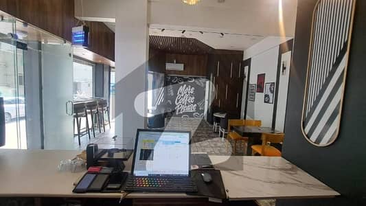 بخاری کمرشل ایریا ڈی ایچ اے فیز 6,ڈی ایچ اے ڈیفینس,کراچی میں 3 مرلہ دکان 3.25 لاکھ میں کرایہ پر دستیاب ہے۔