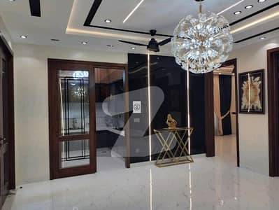 لیک سٹی رائیونڈ روڈ,لاہور میں 2 کمروں کا 3 مرلہ مکان 58.0 لاکھ میں برائے فروخت۔