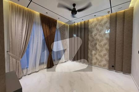 او ایل سی ۔ بلاک بی اوورسیز لو کاسٹ,بحریہ آرچرڈ فیز 2,بحریہ آرچرڈ,لاہور میں 3 کمروں کا 5 مرلہ مکان 2.1 کروڑ میں برائے فروخت۔