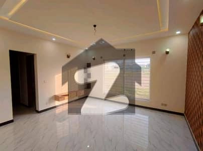 بحریہ ٹاؤن فیز 7 بحریہ ٹاؤن راولپنڈی,راولپنڈی میں 6 کمروں کا 1 کنال مکان 2.1 لاکھ میں کرایہ پر دستیاب ہے۔