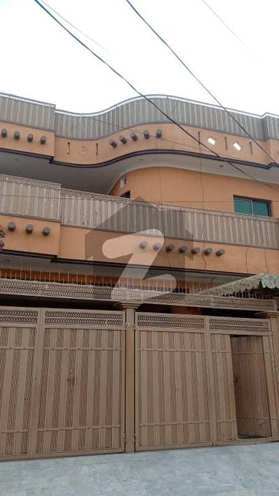 حیات آباد فیز 1 - ای3 حیات آباد فیز 1,حیات آباد,پشاور میں 10 کمروں کا 10 مرلہ مکان 1.7 لاکھ میں کرایہ پر دستیاب ہے۔