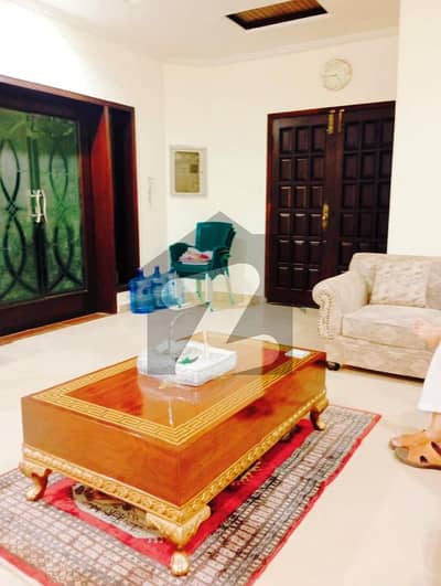 10 Marla Modern House For Rent in Dha Phase 4