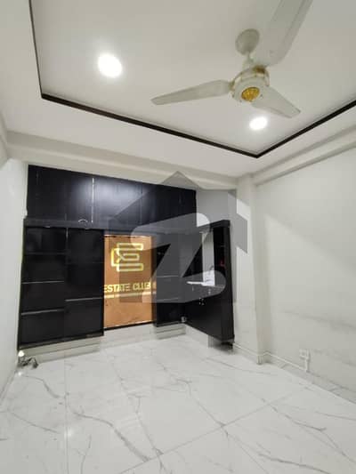 جی ۔ 11 مرکز جی ۔ 11,اسلام آباد میں 1 مرلہ Studio دکان 1.0 کروڑ میں برائے فروخت۔