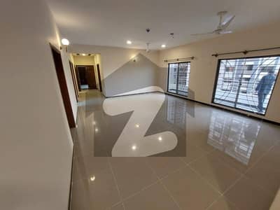 عسکری 5 ۔ سیکٹر جے عسکری 5,ملیر کنٹونمنٹ,کینٹ,کراچی میں 3 کمروں کا 12 مرلہ فلیٹ 4.25 کروڑ میں برائے فروخت۔