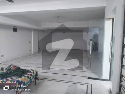 08 MARLA OFFICE BASEMENT WITH ELEVATOR EXCELLENT LOCATION