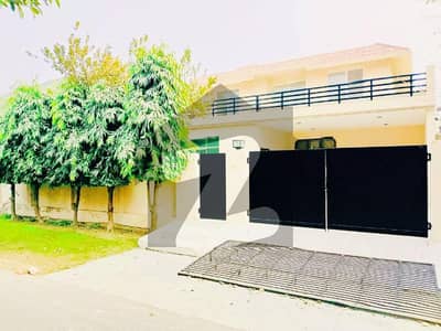 1 KANAL MODERN HOUSE FOR RENT IN DHA PHASE 1