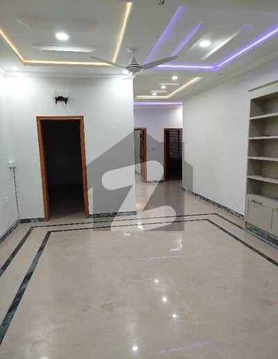 ڈی ۔ 12 اسلام آباد میں 7 کمروں کا 1 کنال مکان 7.25 لاکھ میں کرایہ پر دستیاب ہے۔