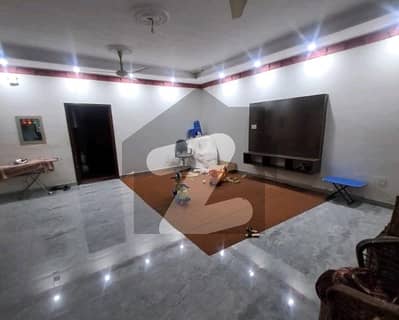 علامہ اقبال ٹاؤن ۔ نشتر بلاک علامہ اقبال ٹاؤن,لاہور میں 5 کمروں کا 10 مرلہ مکان 4.5 کروڑ میں برائے فروخت۔