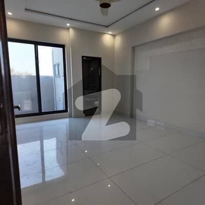 بحریہ ٹاؤن ۔ سیکٹر ایف بحریہ ٹاؤن,لاہور میں 5 کمروں کا 11 مرلہ مکان 3.0 کروڑ میں برائے فروخت۔