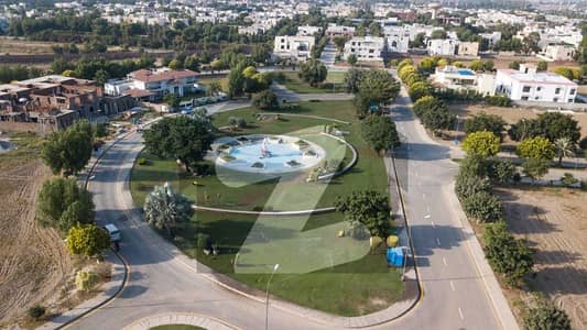 بحریہ ٹاؤن - توحید بلاک بحریہ ٹاؤن ۔ سیکٹر ایف,بحریہ ٹاؤن,لاہور میں 5 مرلہ رہائشی پلاٹ 60.0 لاکھ میں برائے فروخت۔