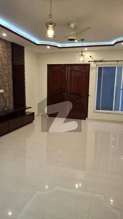 E-11 20 Marla Beautiful Upper Portion Available For Rent