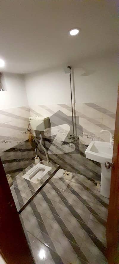 FIRST FLOOR AVAILABLE FOR RENT 120 Sq Yard Portion