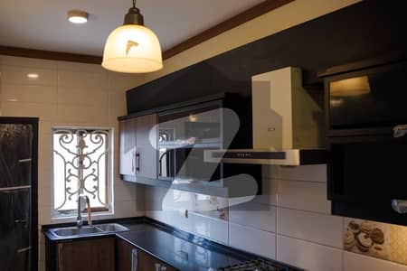 500 Yards Bungalows for Rent Fully Renovated