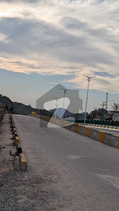 10 Kanal Corner Commercial Plot for Sale Murree Expressway (Near Toll Plaza)
