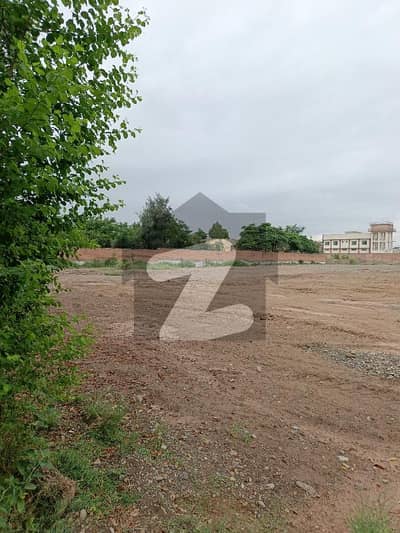 South Facing 10 Marla Plot Available For Sale In Zone 1 Sector D3