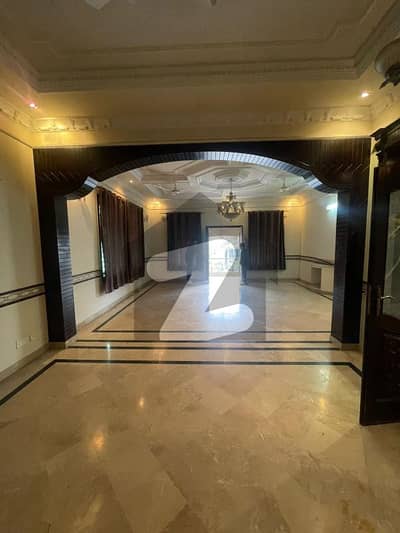 گلریز ہاؤسنگ سوسائٹی فیز 2 گلریز ہاؤسنگ سکیم,راولپنڈی میں 3 کمروں کا 1 کنال بالائی پورشن 80.0 ہزار میں کرایہ پر دستیاب ہے۔