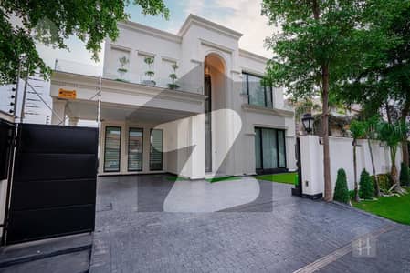 ڈی ایچ اے فیز 4 - بلاک ایفایف فیز 4,ڈیفنس (ڈی ایچ اے),لاہور میں 5 کمروں کا 1 کنال مکان 5.5 کروڑ میں برائے فروخت۔