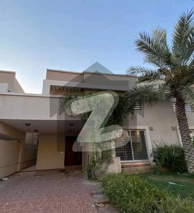 235 Sq Yd Villa FOR SALE In Precinct-27 Near LONDON BRIDGE One Unit 3 Bedrooms, Drawing, Dining, Closed Italian Kitchen &Amp; TV Lounge.